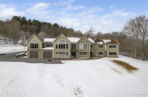 456 Buckfield Rd, Turner, ME 04282 exterior