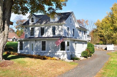 4 Cobey Rd, Bloomfield, CT 06002 exterior