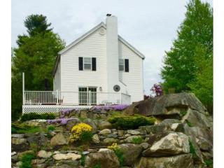 3 Oak Hill Ln, Kensington, NH 03833 exterior