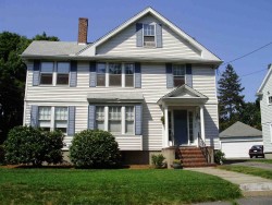 6 Vincent St, Newton, MA 02465 exterior