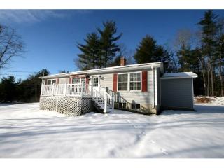 2447 Essex St, Orono, ME 04473 exterior