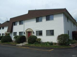 72 Hulls Hwy, Southport, CT 06890 exterior