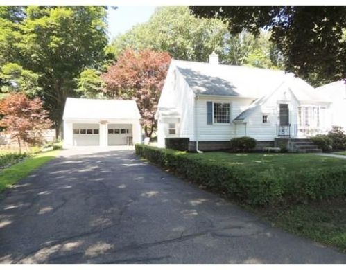 15 Howard St, Wenham, MA 01984 exterior