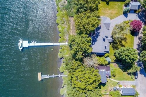 22 Riverfront, Newbury, MA 01951 exterior