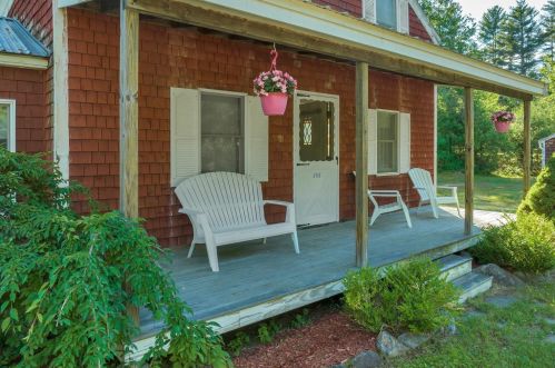 785 Browns Ridge Rd, Ossipee, NH 03864 exterior