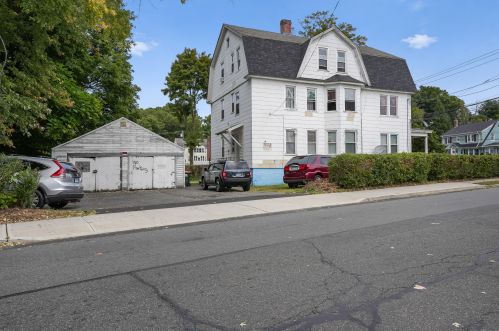 1076 Broad St, Meriden, CT 06450 exterior
