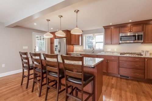 55 Harbor View Park, Milton, MA 02186 exterior