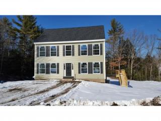 31 Elizabeth Rd, Sandown, NH 03873 exterior