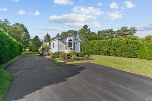 12 Kelly Ln, Coventry, RI 02816 exterior