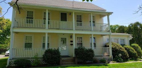 47 Maple St, Manchester, CT 06040 exterior