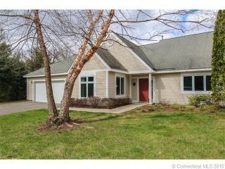 1 Litchfield Ln, Avon, CT 06001 exterior