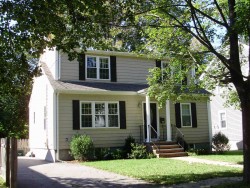 36 Washburn Ave, Newton, MA 02466 exterior