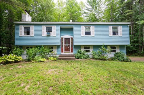 28 Linda Ln, Laconia, NH 03249 exterior