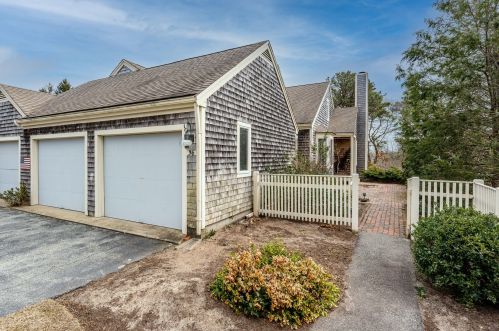 36 Kates Path, Yarmouth, MA 02675 exterior