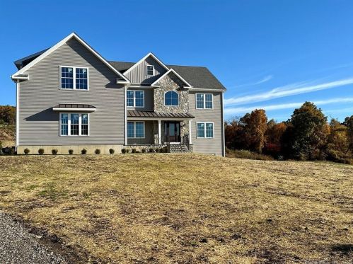 106 Judd Hill Rd, Waterbury, CT 06762 exterior