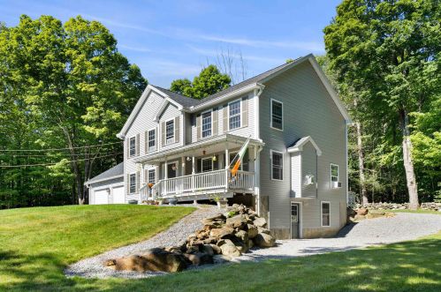 23 Corliss Dr, Weare, NH 03281 exterior