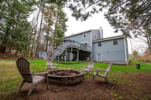 10 Judith Ln, Derry, NH 03038 exterior