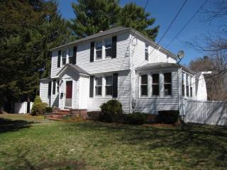 50 Huntington Ave, Walpole, MA 02081 exterior