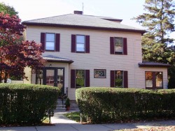 5 Dudley Rd, Newton, MA 02459 exterior