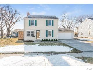 9 Allyndale Dr, Stratford, CT 06614 exterior