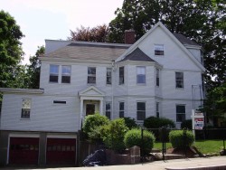 216 Pearl St, Newton, MA 02458 exterior