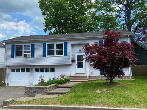 13 Glynn Ave, Middletown, CT 06457 exterior
