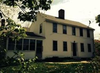 3 Maple Ave, Hubbardston, MA 01452 exterior