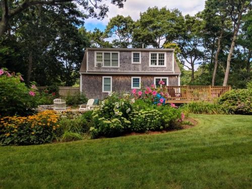 33 Timberlane Dr, Brewster, MA 02631 exterior