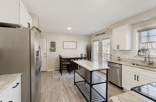 47 Kenberma Rd, Worcester, MA 01604 exterior