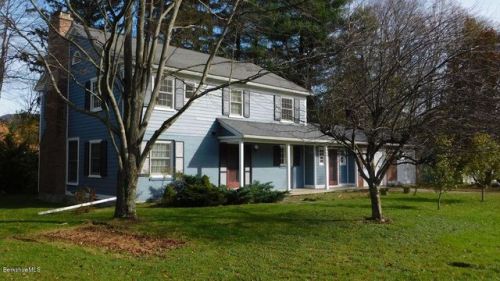 24 Talcott Rd, Wmstown, MA 01267 exterior