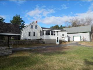 7060 Oak Hill Rd, Concord, NH 03307 exterior