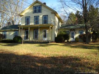 952 Main St, Killingly, CT 06239 exterior