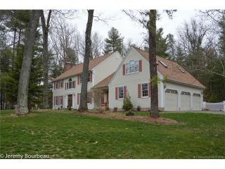 24 Tannery Ct, Glastonbury, CT 06033 exterior