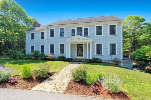412 Little Sandy Pond Rd, Plymouth, MA 02360 exterior