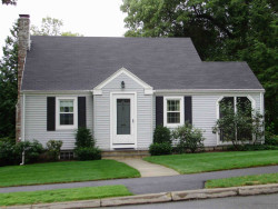6 Roundwood Rd, Newton, MA 02464 exterior