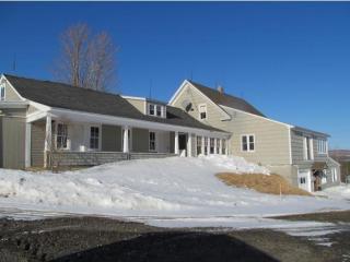 147 Bennett Hill Rd, Columbia, NH 03576 exterior