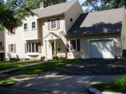 229 Woodcliff Rd, Newton, MA 02461 exterior