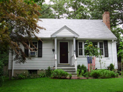 11 Neal St, Newton, MA 02462 exterior
