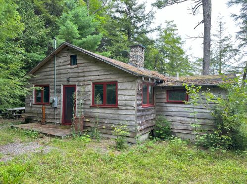 180 Sandy Beach Ln, Ellsworth, ME 04605 exterior