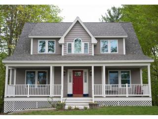 6 Beacon Cir, Dover, NH 03820 exterior