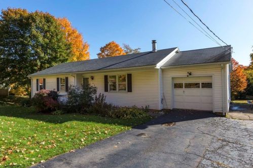360 Atkins St, Middletown, CT 06457 exterior