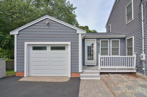 16 Duffy Dr, Taunton, MA 02780 exterior