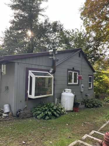 39 Morway St, Charlestown, NH 03603 exterior