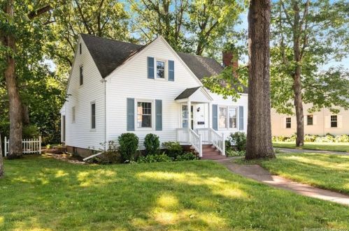 58 Turnbull Rd, Manchester, CT 06042 exterior