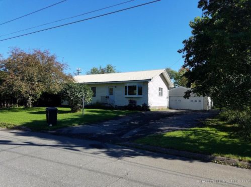 119 Fleetwood St, Presque-Isle, ME 04769 exterior