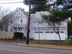 559 Parker St, Newton, MA 02459 exterior