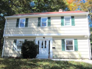 97 Shadow Ridge Rd, Stamford, CT 06905 exterior