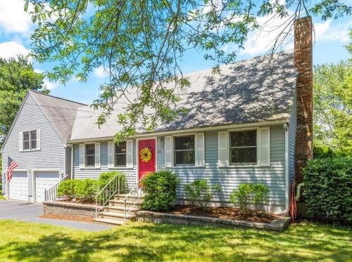 25 May St, Wrentham, MA 02093 exterior