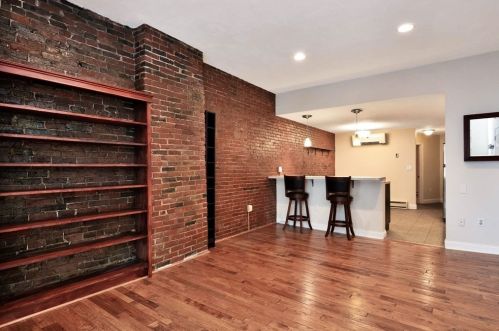 383 Meridian St, Roxbury-Xing, MA 02128 exterior