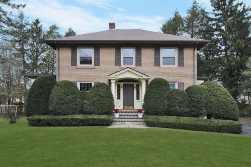 619 East St, Walpole, MA 02081 exterior